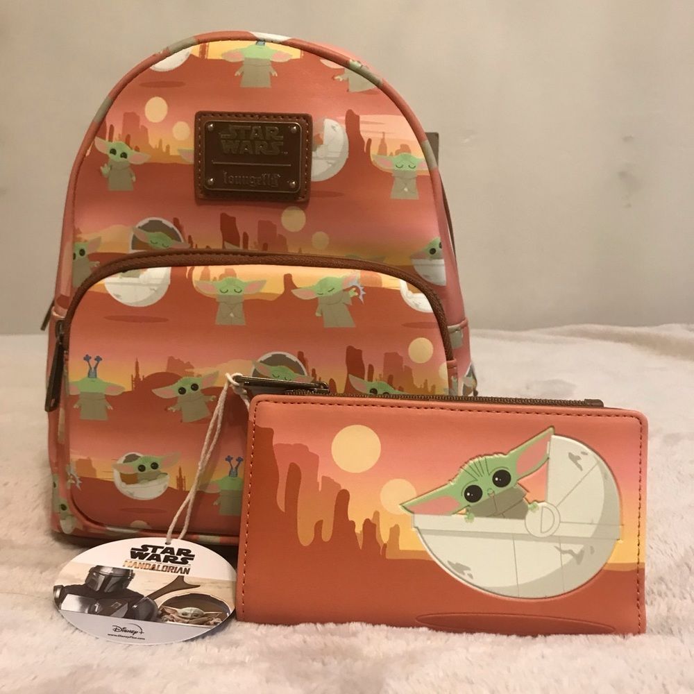 Loungefly The Child AOP set